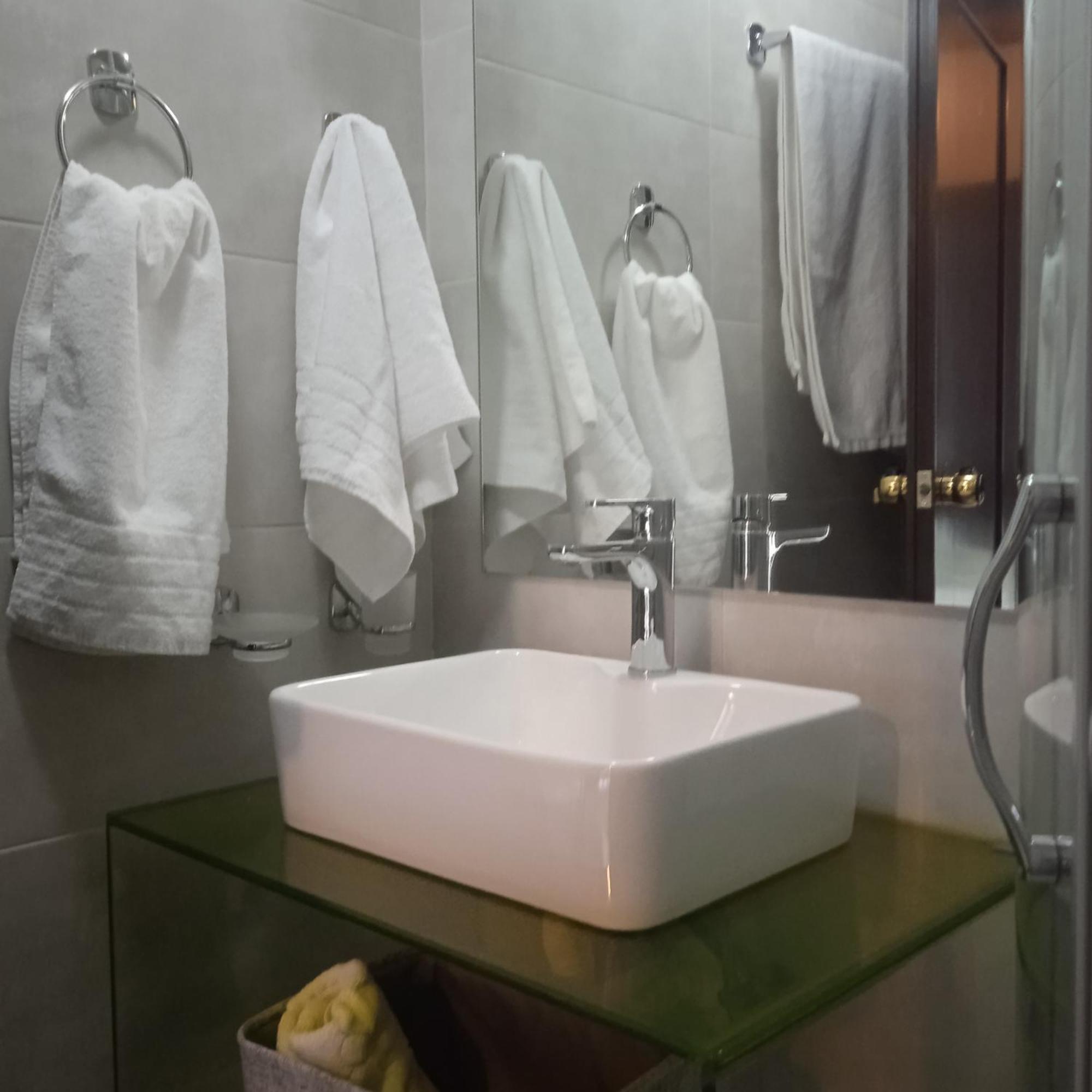 Enoro Hotel Pramanta Bagian luar foto